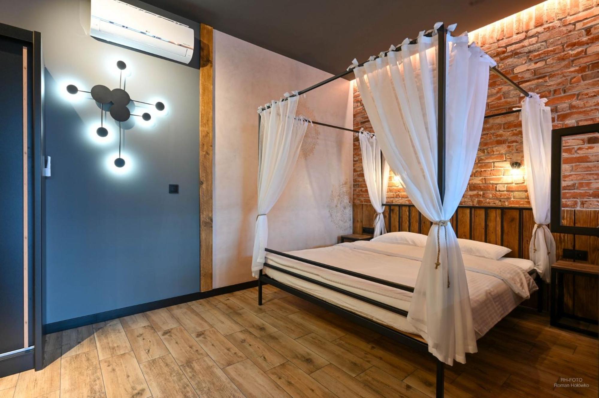 Aparthotel Mamma Mia - Освенцим Экстерьер фото