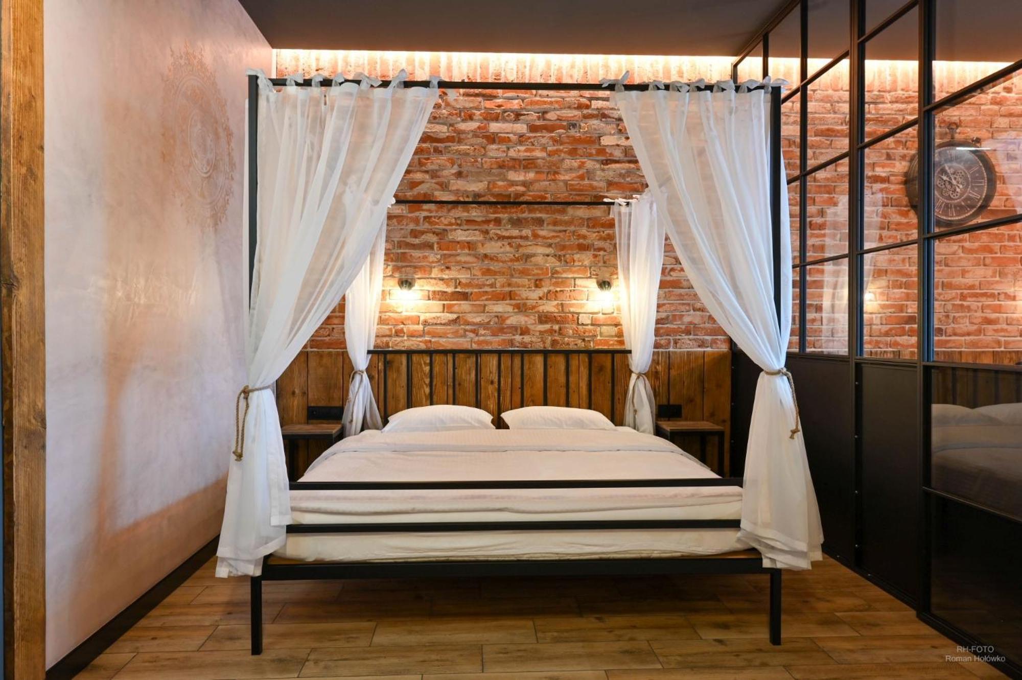 Aparthotel Mamma Mia - Освенцим Экстерьер фото